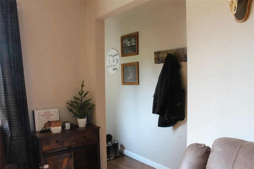 17 S Delaware Street Conrad MT 59425