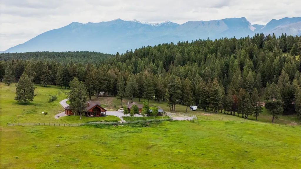 950 Eagle Lake Loop Fortine MT 59918