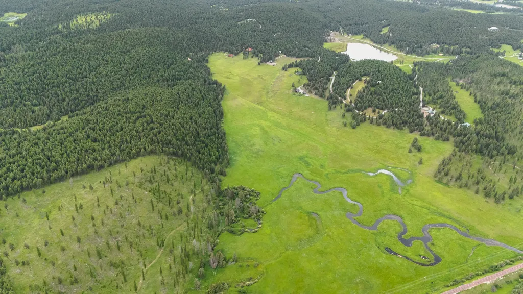 950 Eagle Lake Loop Fortine MT 59918