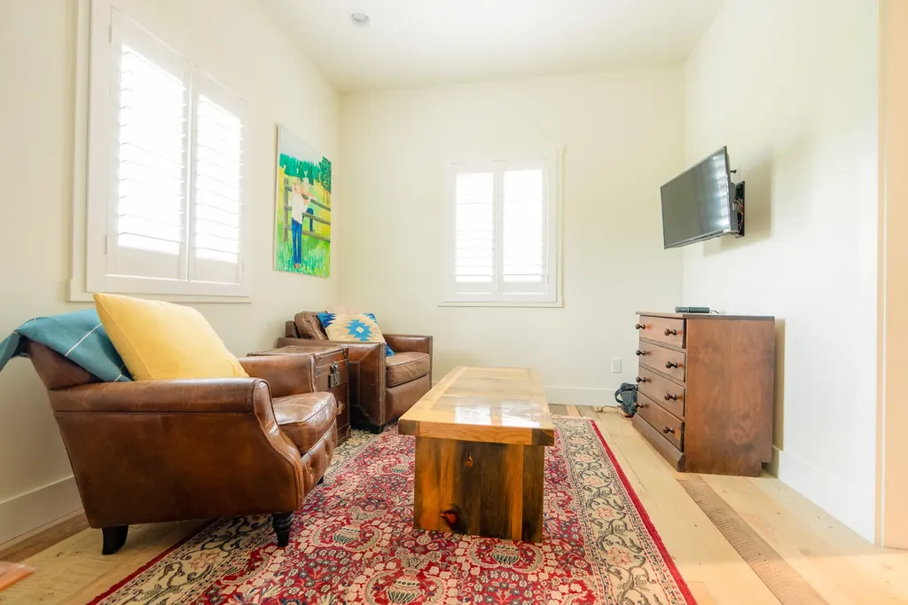 950 Eagle Lake Loop Fortine MT 59918