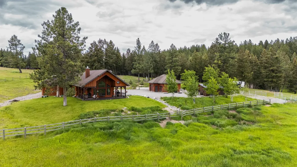 950 Eagle Lake Loop Fortine MT 59918