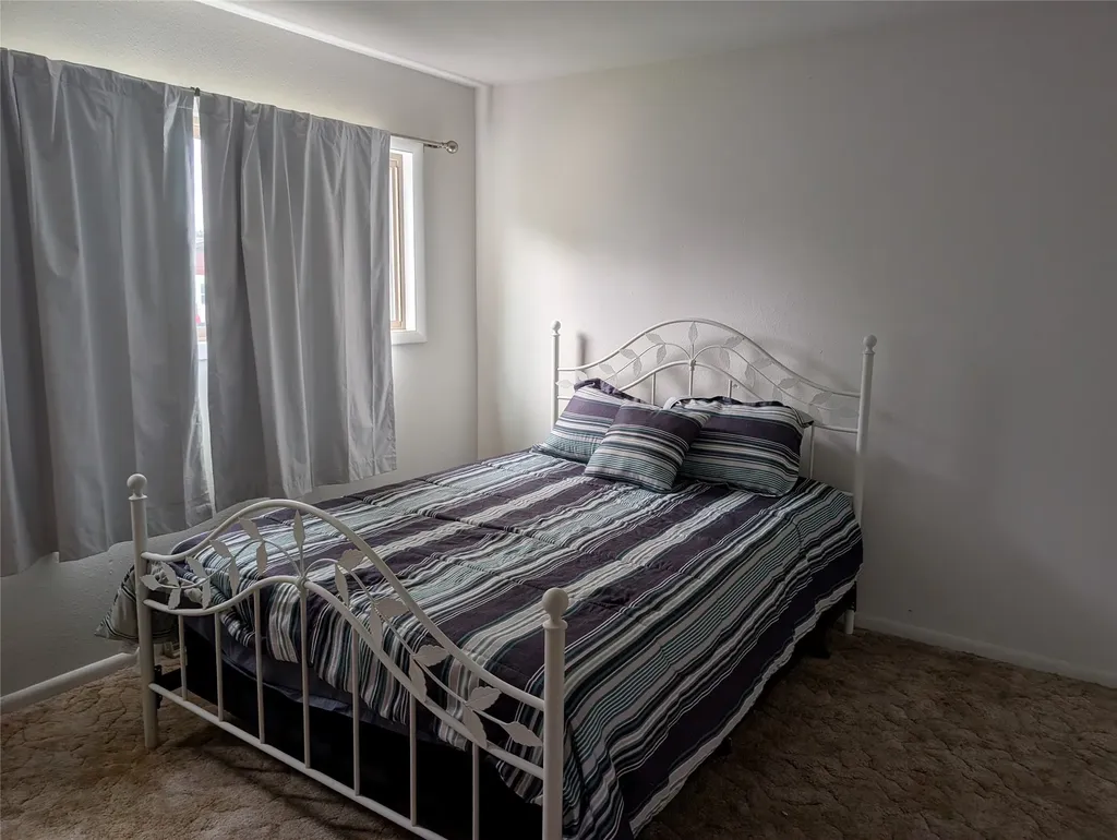 864 Hill Avenue Shelby MT 59474
