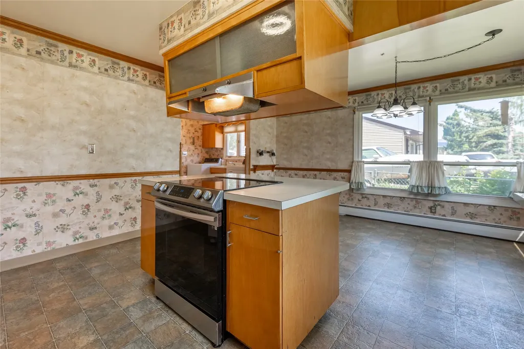 2425 Central Avenue W Great Falls MT 59404