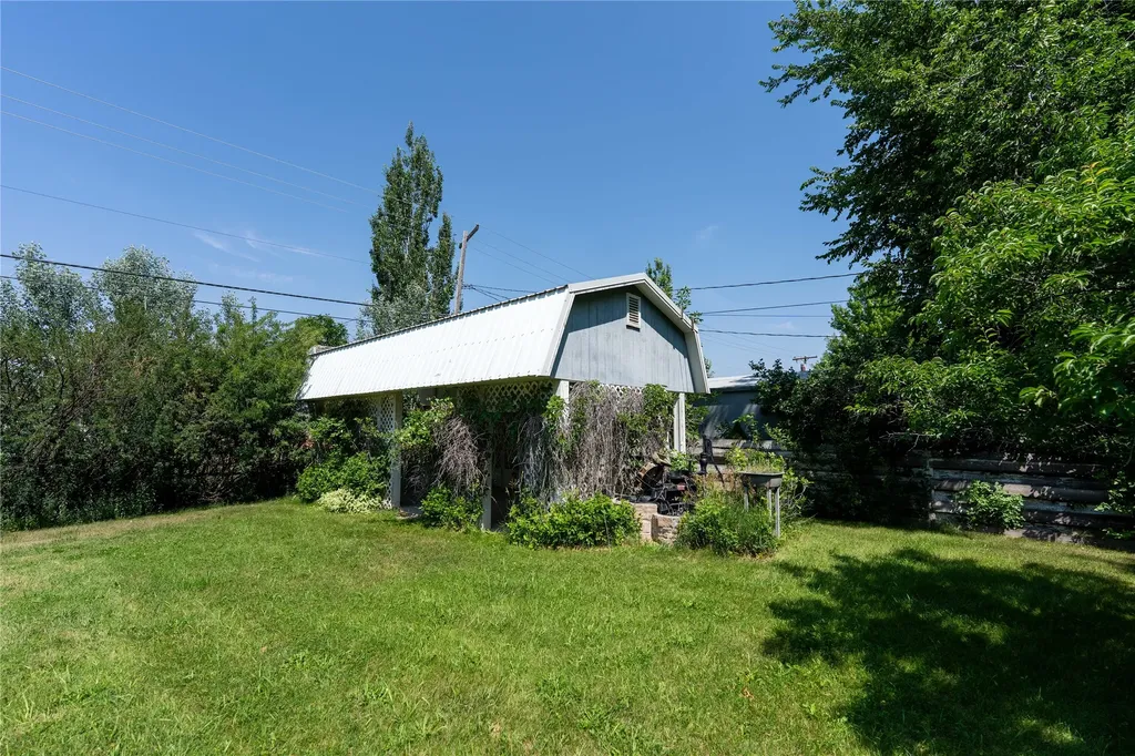 2425 Central Avenue W Great Falls MT 59404