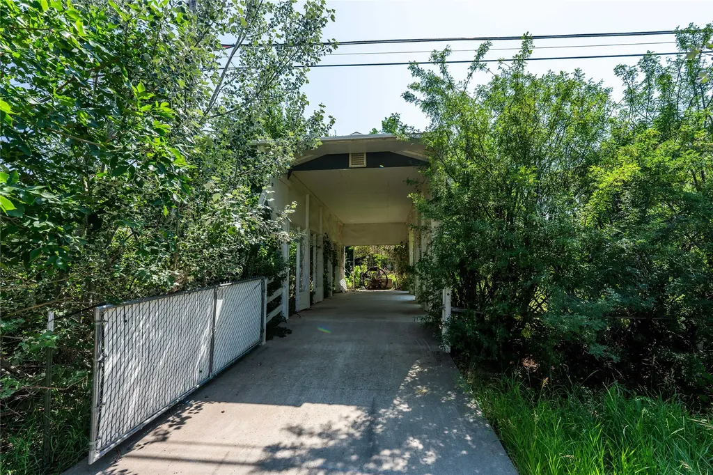 2425 Central Avenue W Great Falls MT 59404