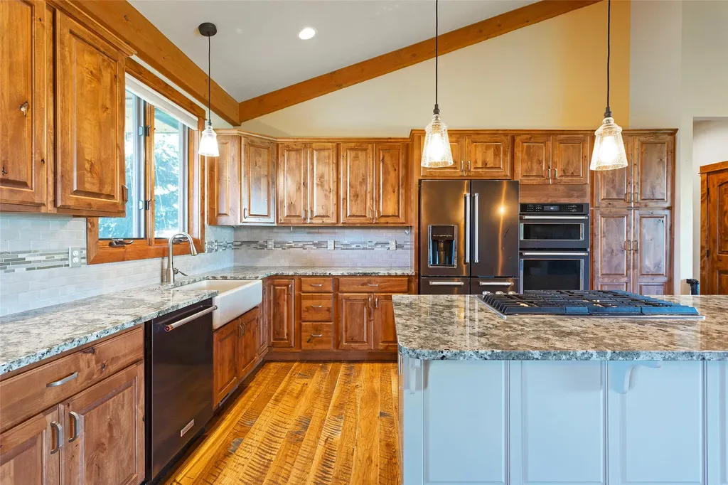113 Silverado Trail Hamilton MT 59840