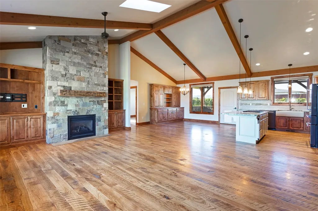 113 Silverado Trail Hamilton MT 59840