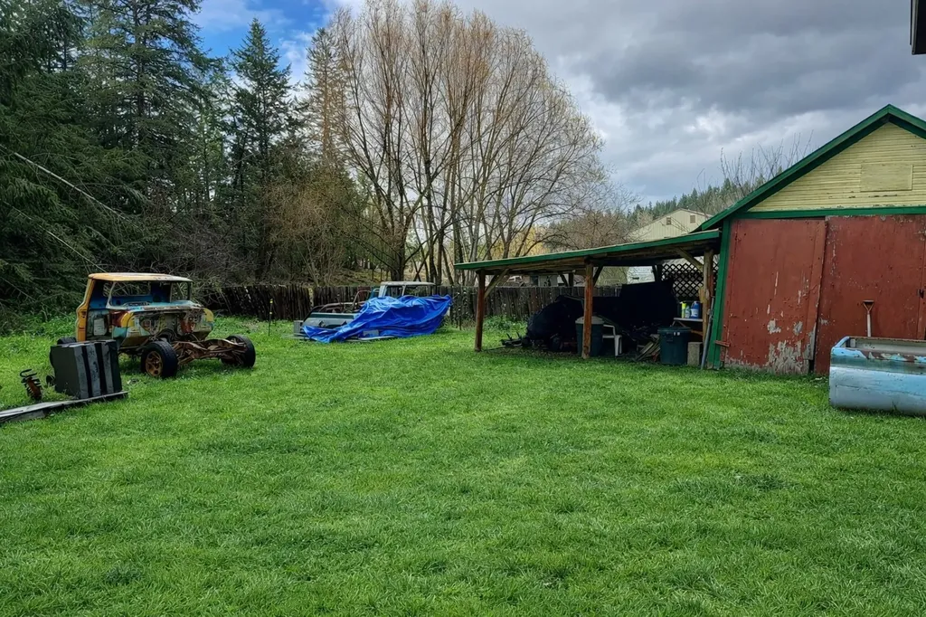 109 Pinkham Avenue N Eureka MT 59917