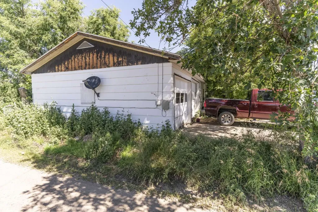 705 5th Avenue S Glasgow MT 59230