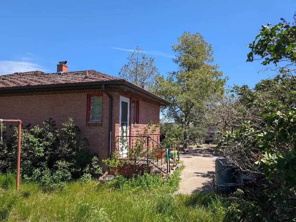 123 10th Avenue N Shelby MT 59474