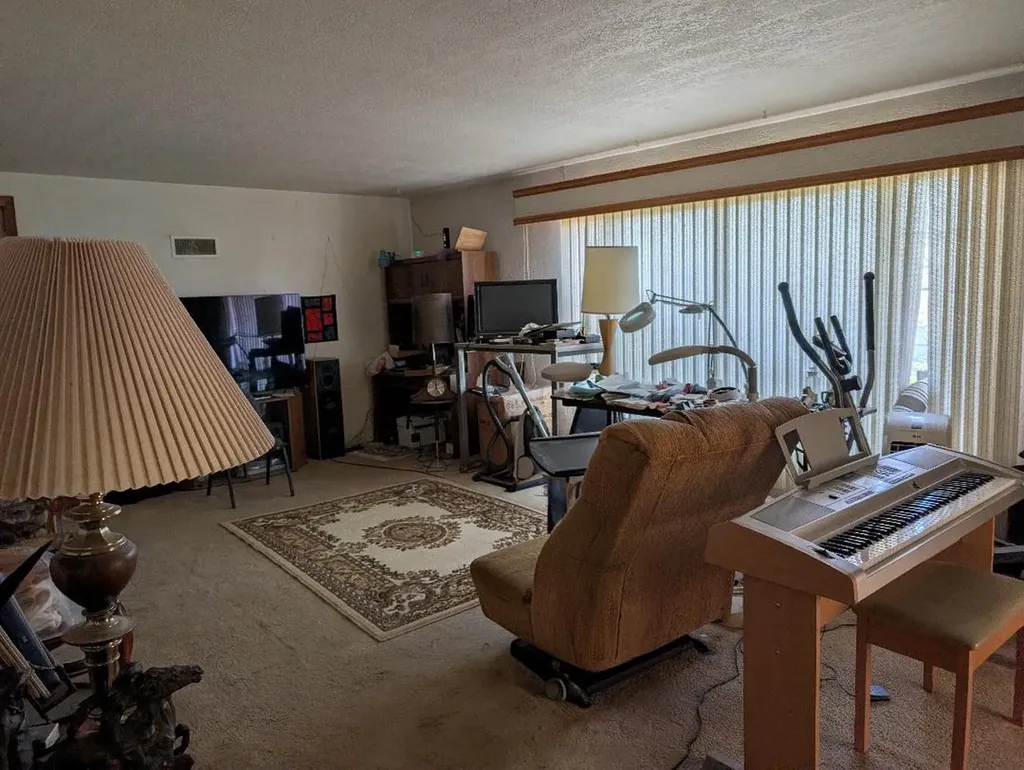 123 10th Avenue N Shelby MT 59474