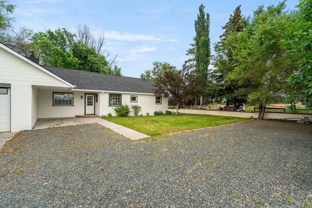 1120 Sierra Road W Helena MT 59602