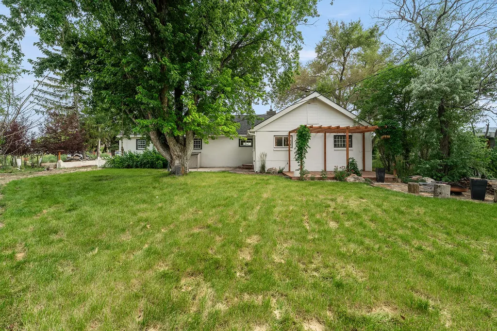 1120 Sierra Road W Helena MT 59602