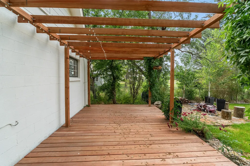 1120 Sierra Road W Helena MT 59602