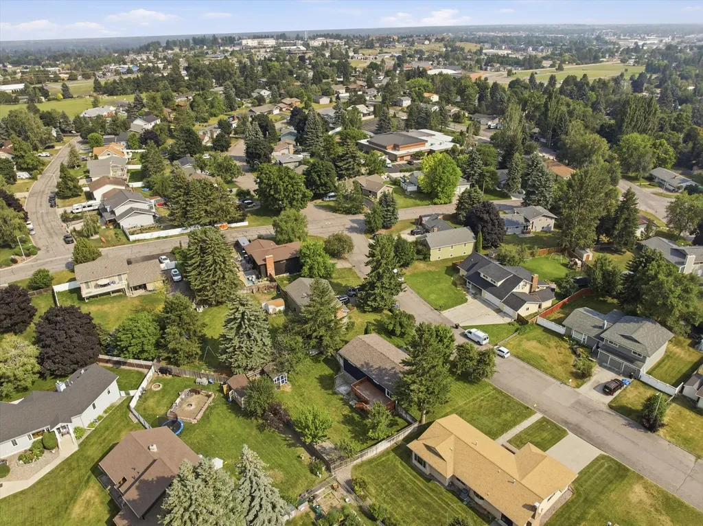 411 Hilltop Avenue Kalispell MT 59901