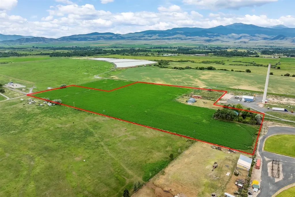 27 Sugar Beet Row Whitehall MT 59759