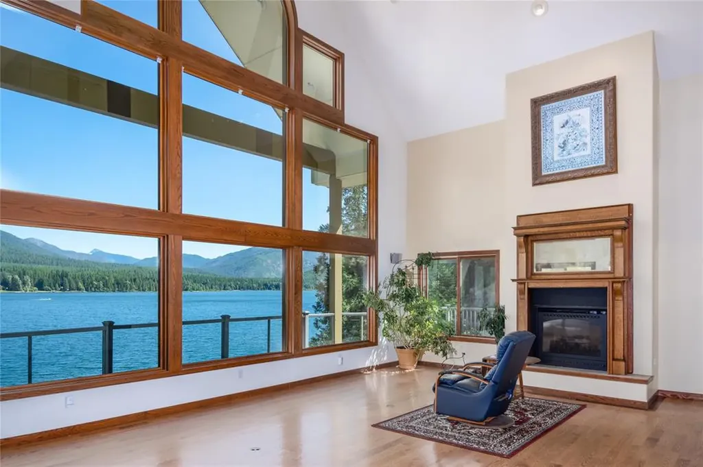 10 Northshore Drive Troy MT 59935