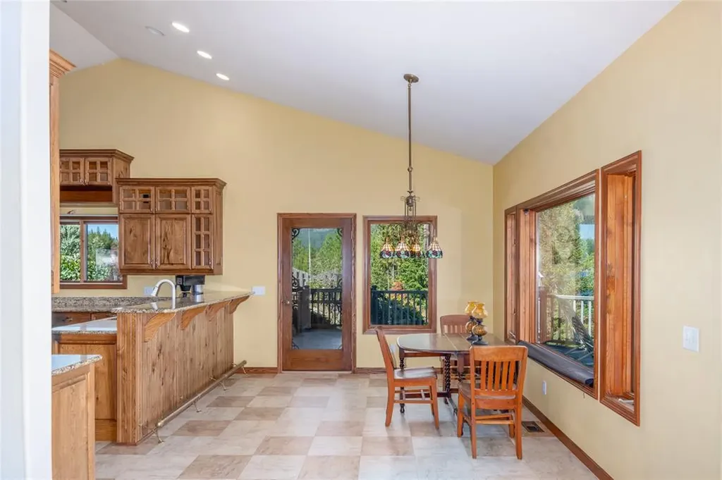 10 Northshore Drive Troy MT 59935