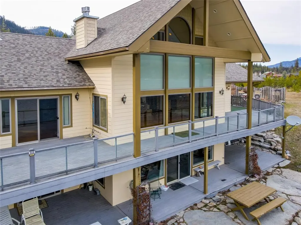 10 Northshore Drive Troy MT 59935