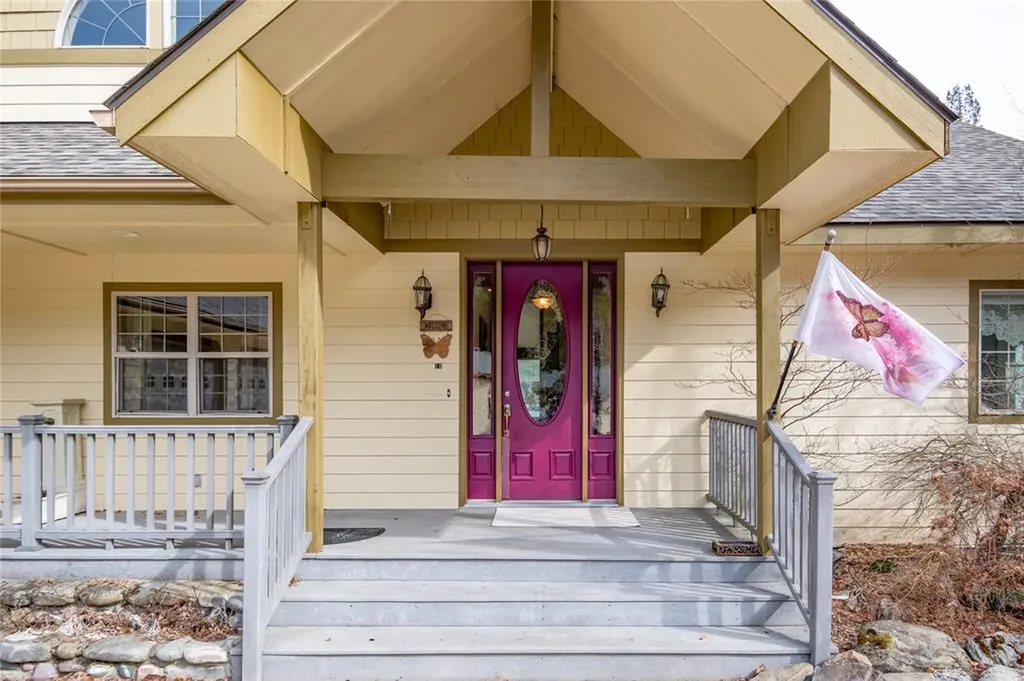 10 Northshore Drive Troy MT 59935