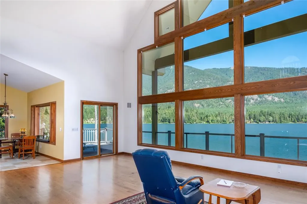 10 Northshore Drive Troy MT 59935