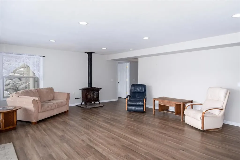 10 Northshore Drive Troy MT 59935
