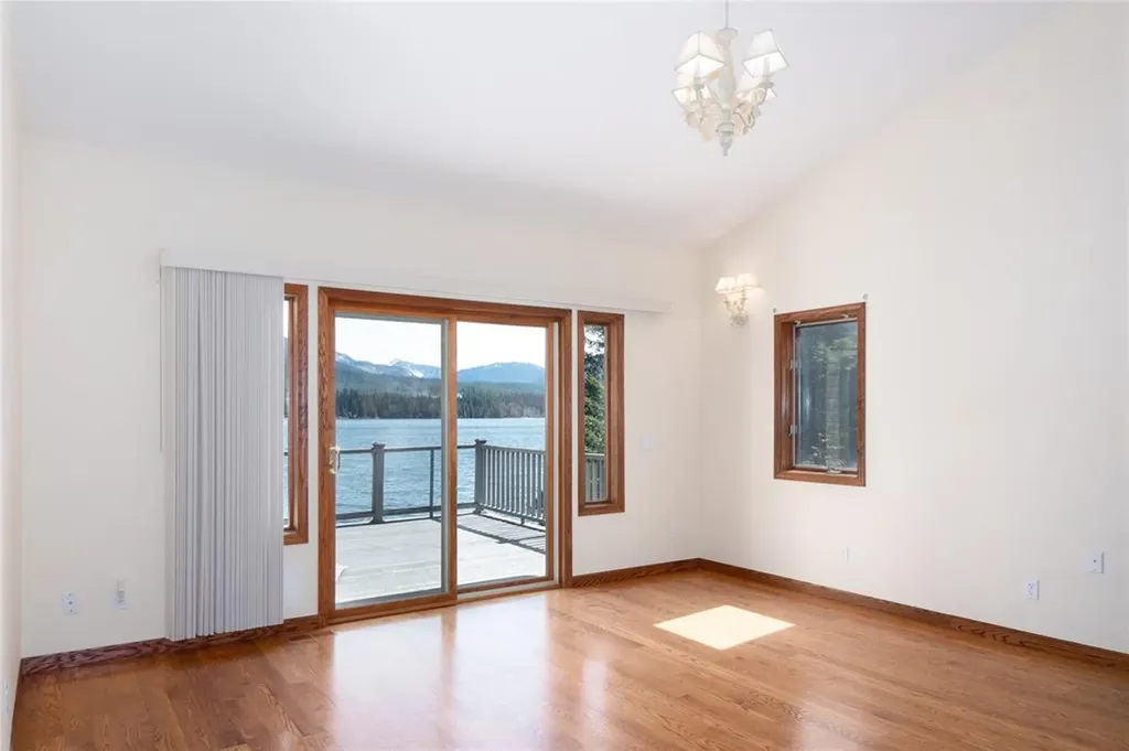 10 Northshore Drive Troy MT 59935
