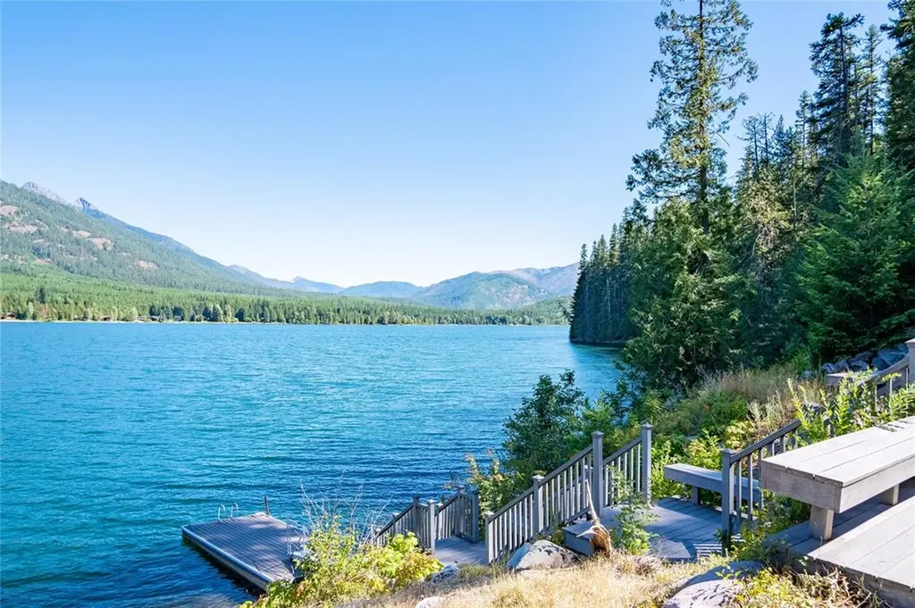 10 Northshore Drive Troy MT 59935