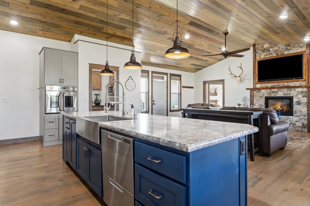 431 Cherry Branch Lane Hamilton MT 59840