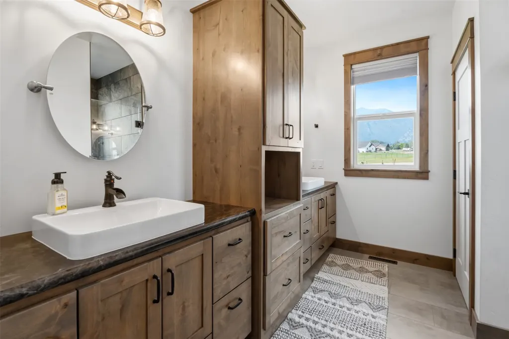 431 Cherry Branch Lane Hamilton MT 59840