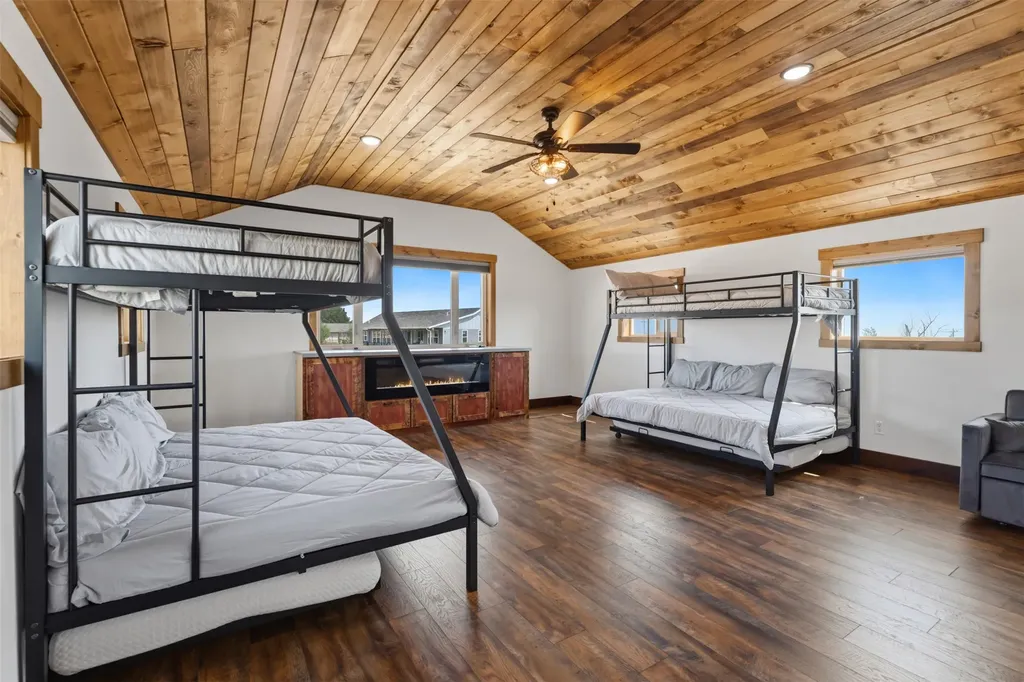 431 Cherry Branch Lane Hamilton MT 59840