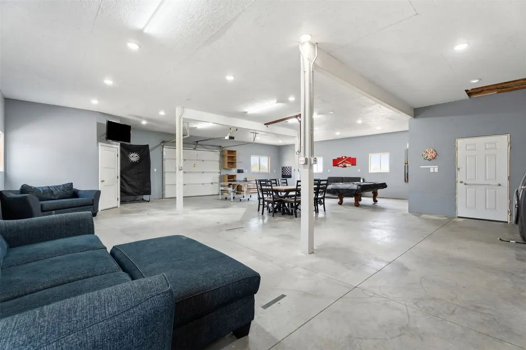 431 Cherry Branch Lane Hamilton MT 59840