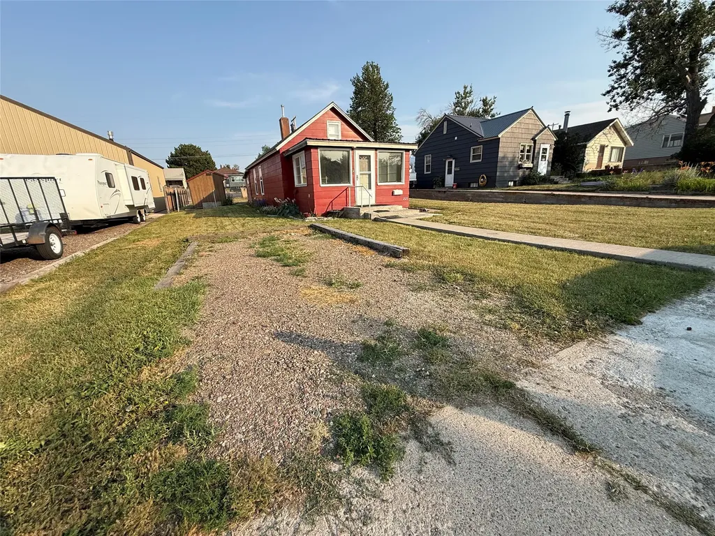 221 4th Avenue SE Cut Bank MT 59427