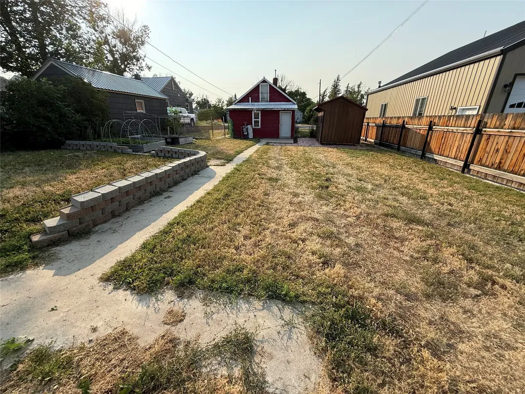 221 4th Avenue SE Cut Bank MT 59427
