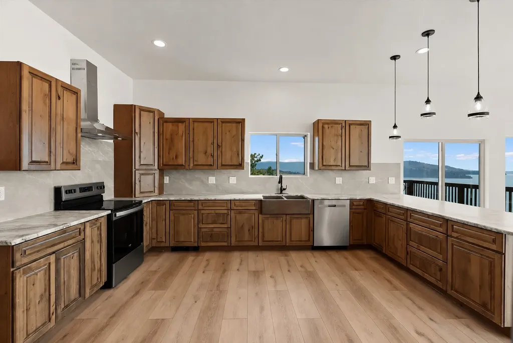 44142 Buffalo Road Dayton MT 59914