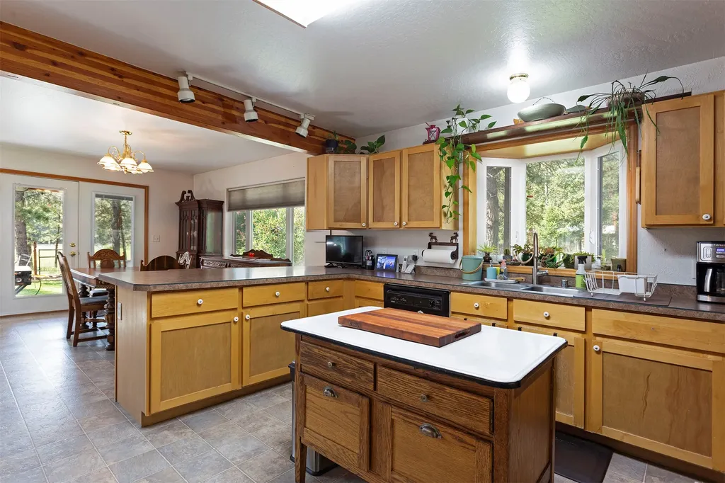 9781 Highway 12 W Lolo MT 59847