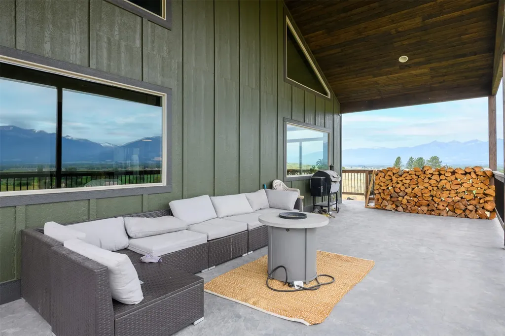 2261 Kelsey Lane Stevensville MT 59870