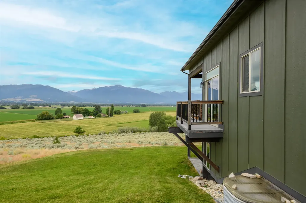 2261 Kelsey Lane Stevensville MT 59870