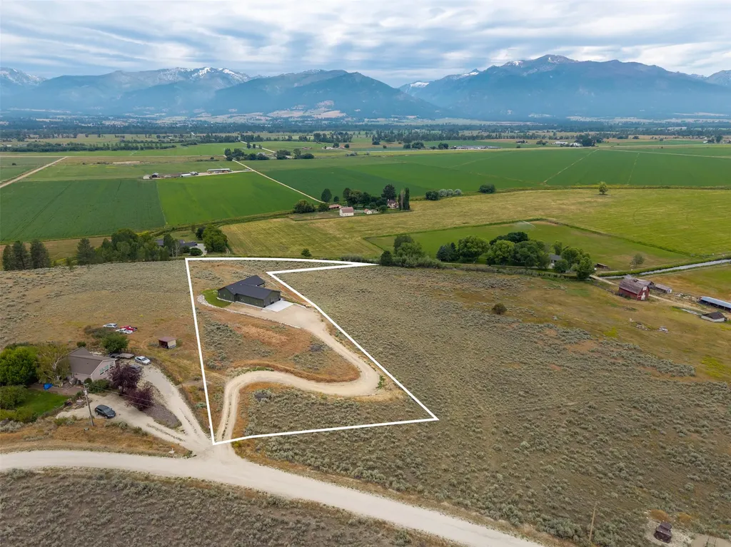 2261 Kelsey Lane Stevensville MT 59870