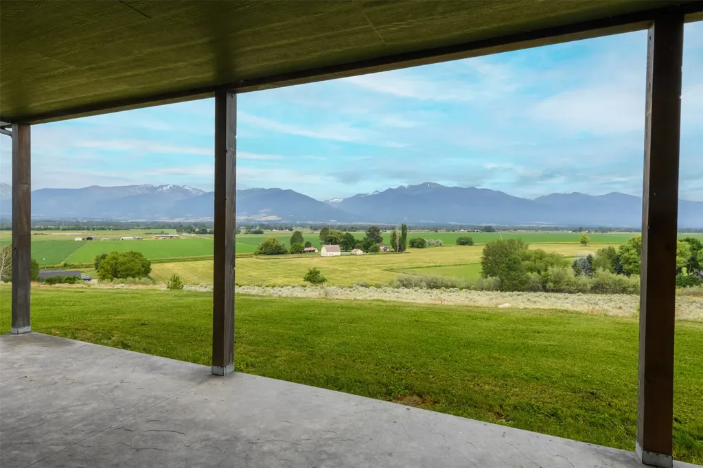 2261 Kelsey Lane Stevensville MT 59870