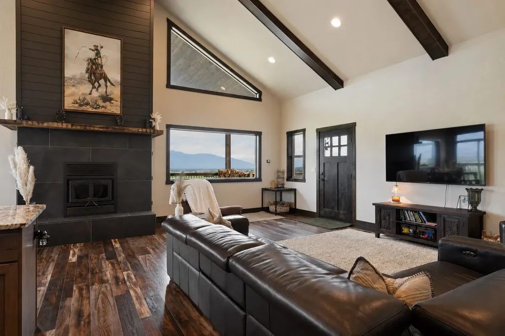 2261 Kelsey Lane Stevensville MT 59870