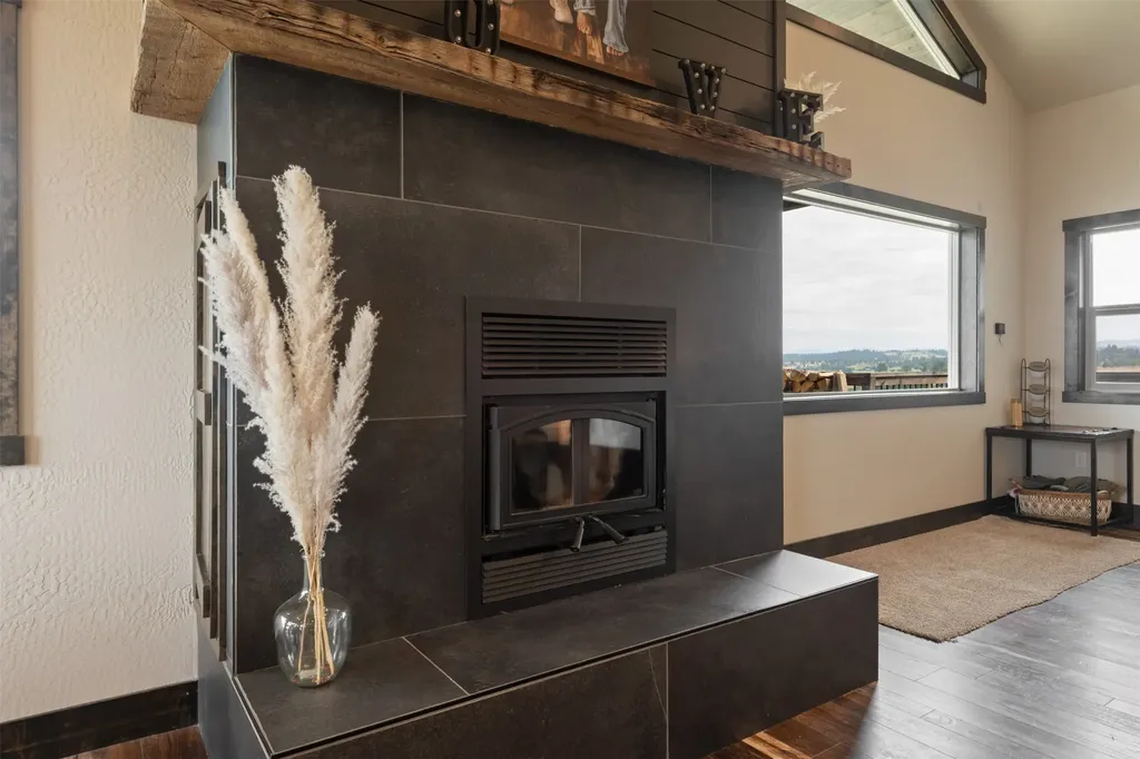 2261 Kelsey Lane Stevensville MT 59870