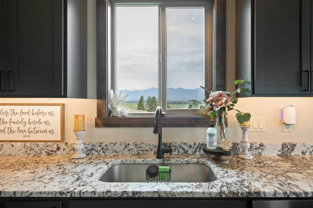2261 Kelsey Lane Stevensville MT 59870