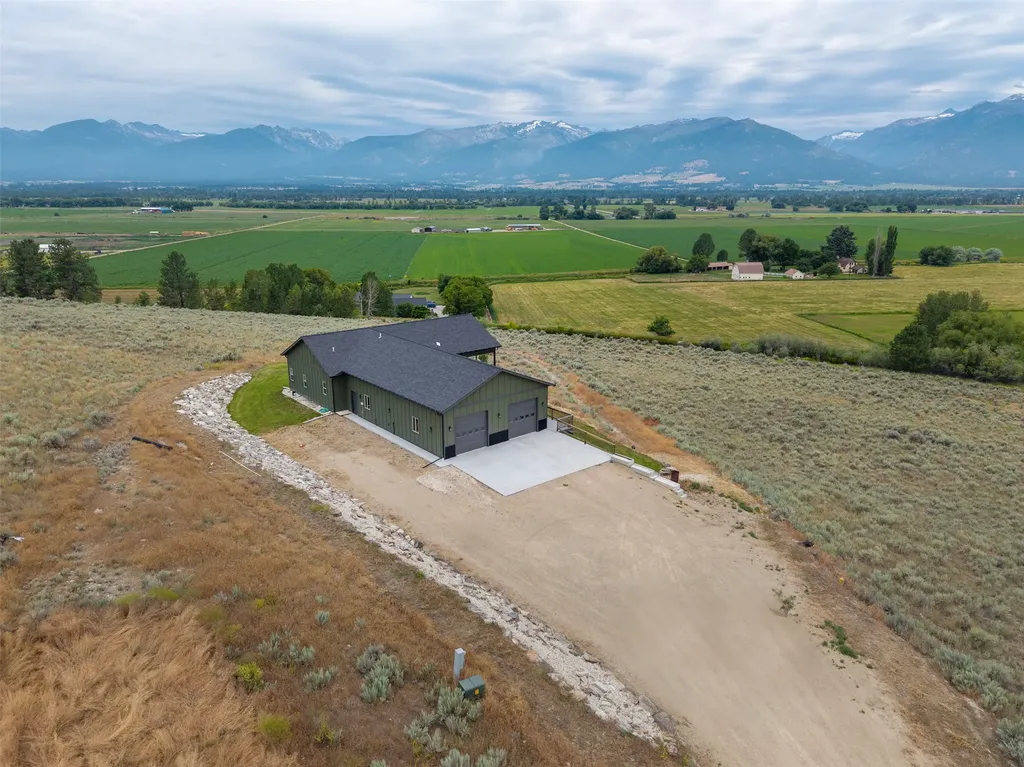 2261 Kelsey Lane Stevensville MT 59870