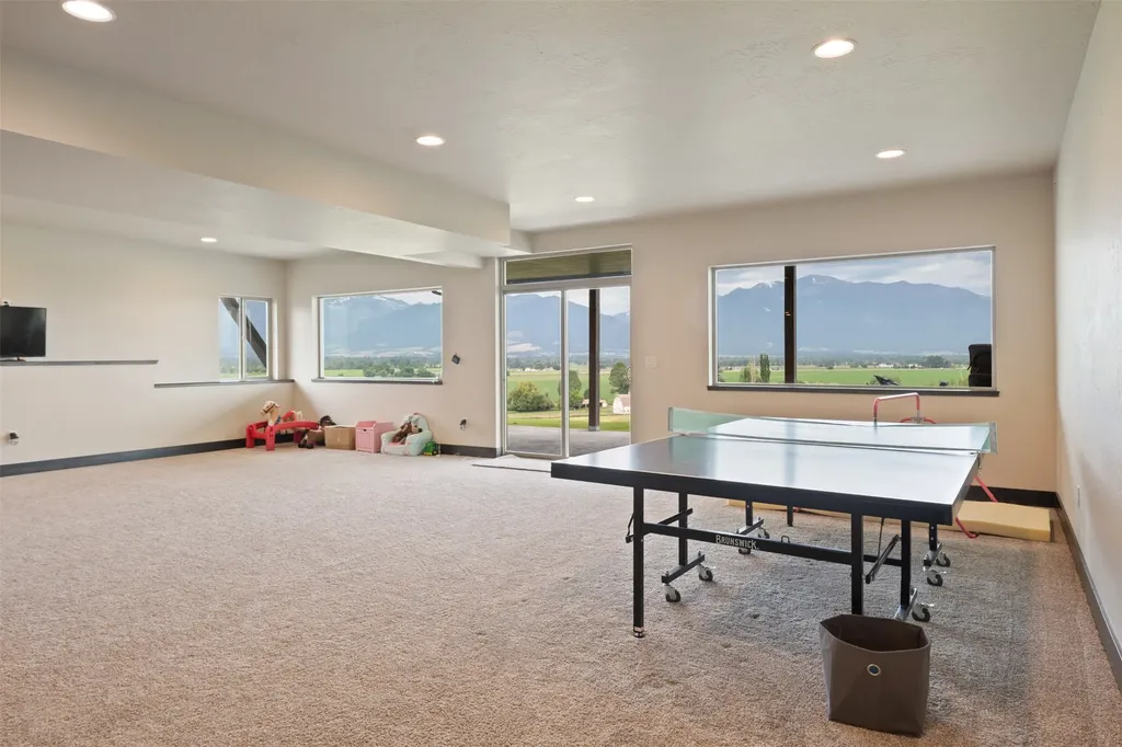 2261 Kelsey Lane Stevensville MT 59870