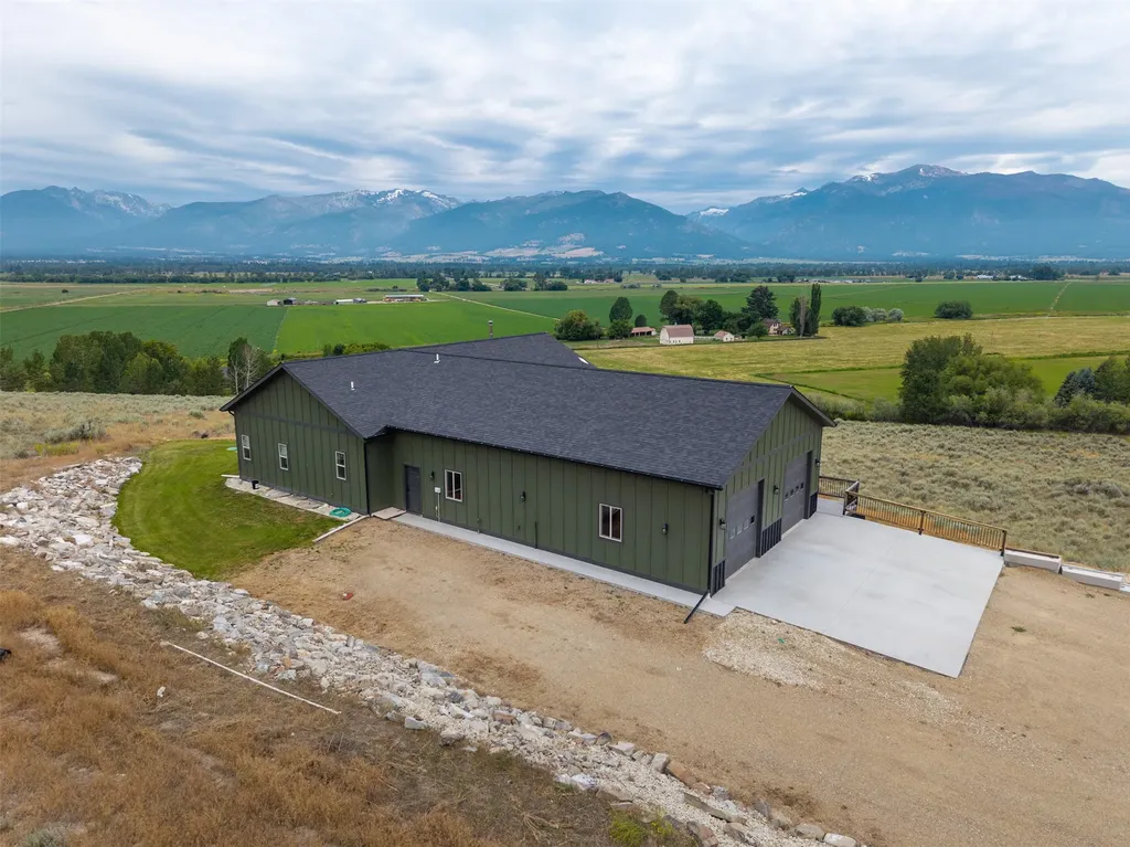 2261 Kelsey Lane Stevensville MT 59870