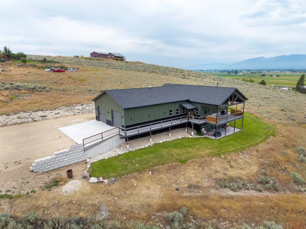 2261 Kelsey Lane Stevensville MT 59870