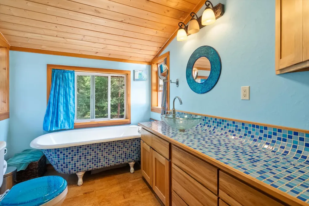 205 Bales Creek Trail Kila MT 59920