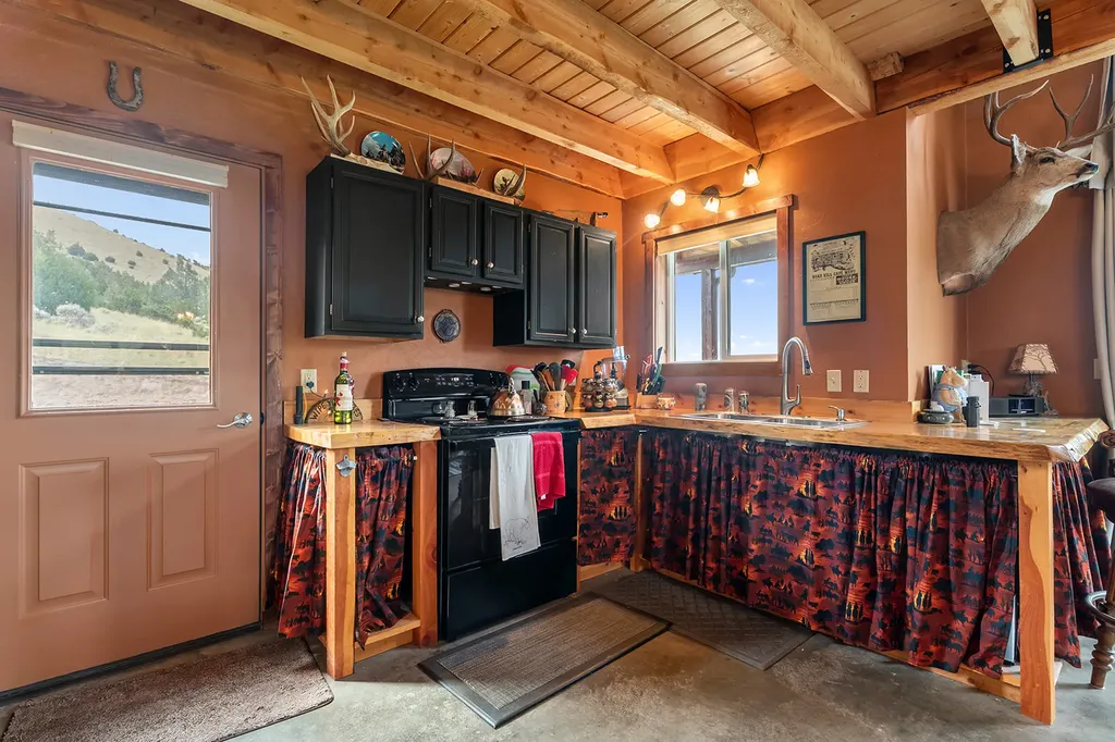 90 Battle Drive Townsend MT 59644