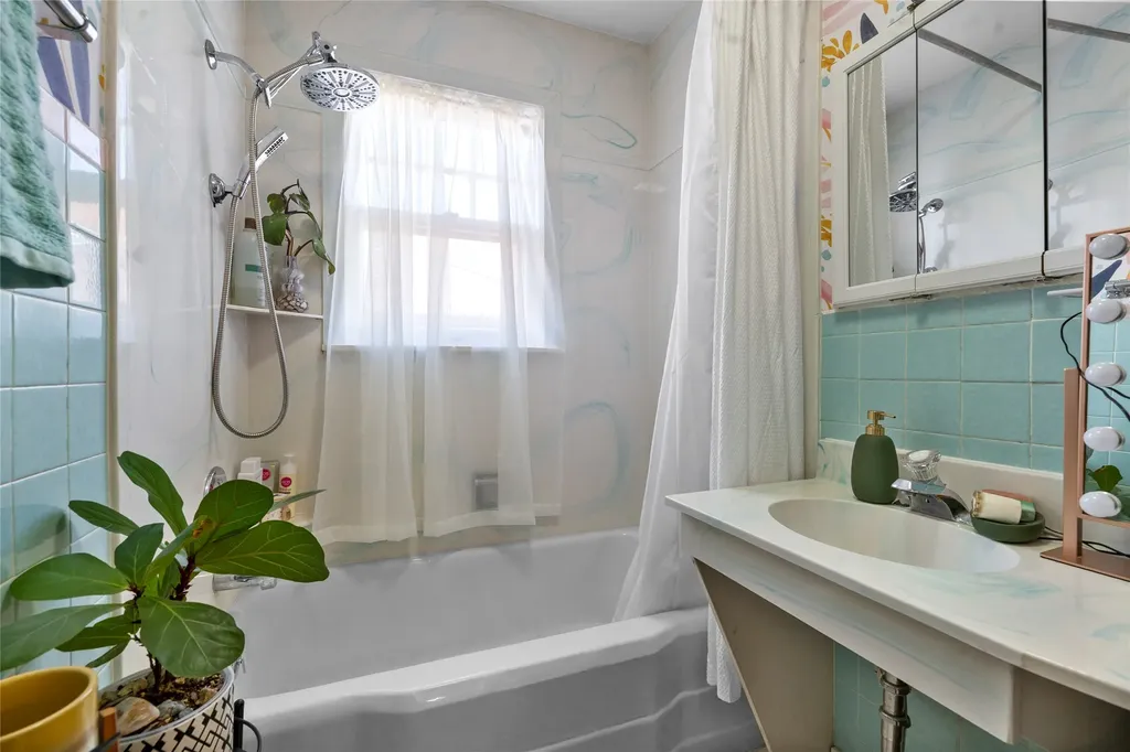 118 6th Avenue Havre MT 59501
